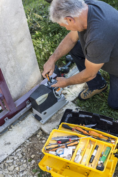 Dépannage portail coulissant 75016 : Expertise et réactivité