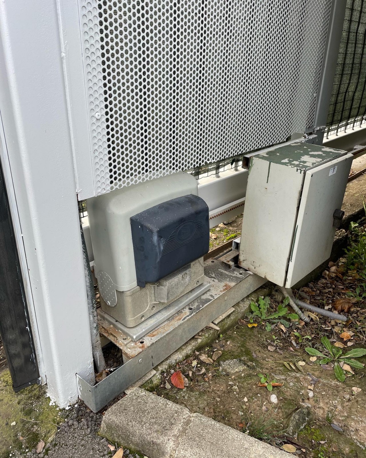 Entretien Portail Paris 20e : Pourquoi est-ce essentiel ?